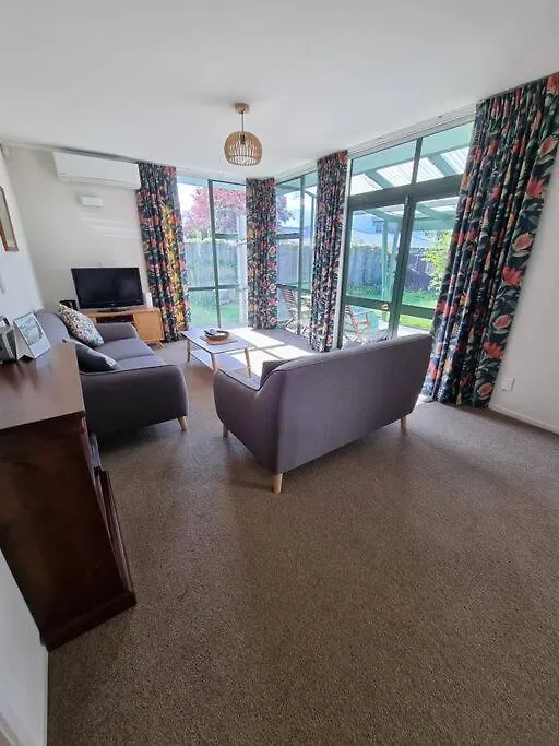 Glenholme 2 Bedroom Town House Роторуа Дом отдыха